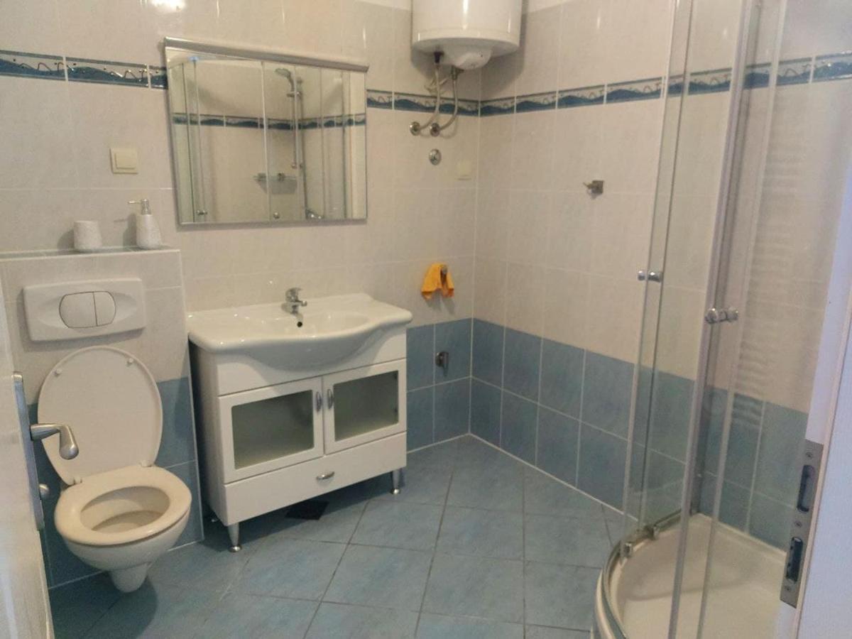 Bluegum Apartments Liznjan Bagian luar foto